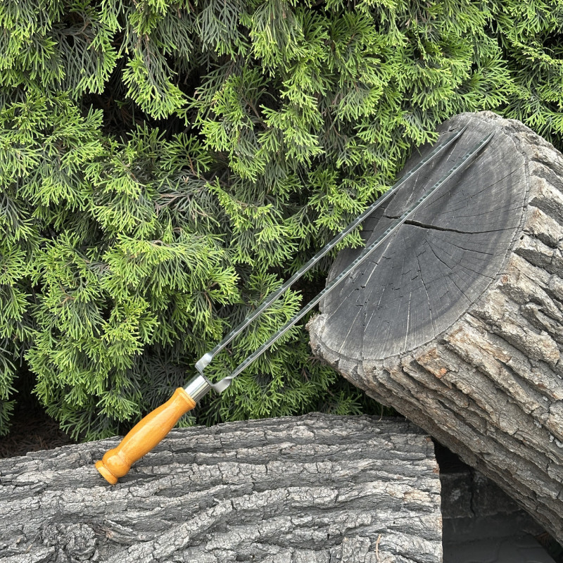 Подвійний шампур Mzavod з дерев'яною ручкою 630х12х3мм світлий