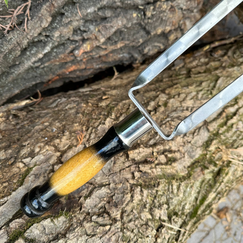 Подвійний шампур Mzavod з дерев'яною ручкою 630х12х3мм двокольоровий