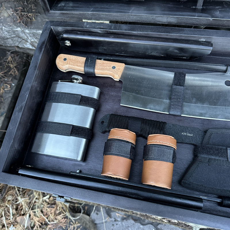 Подарочный набор Mzavod Пикник кейс-столик черный