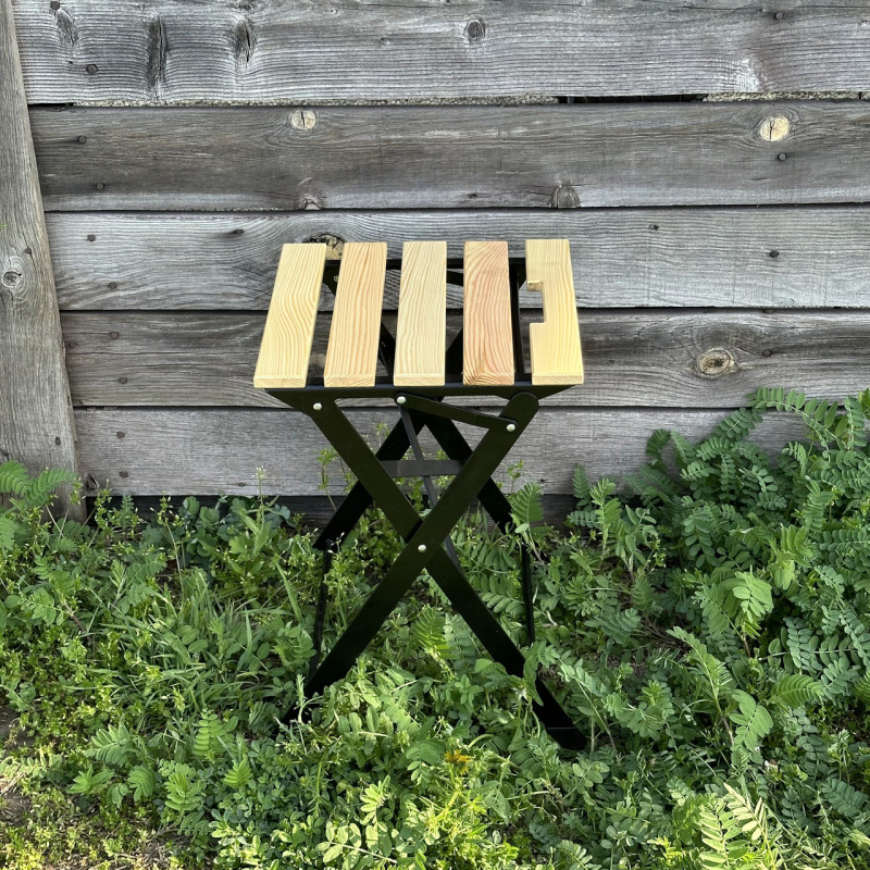 Табурет садовий металеводерев'яний складний