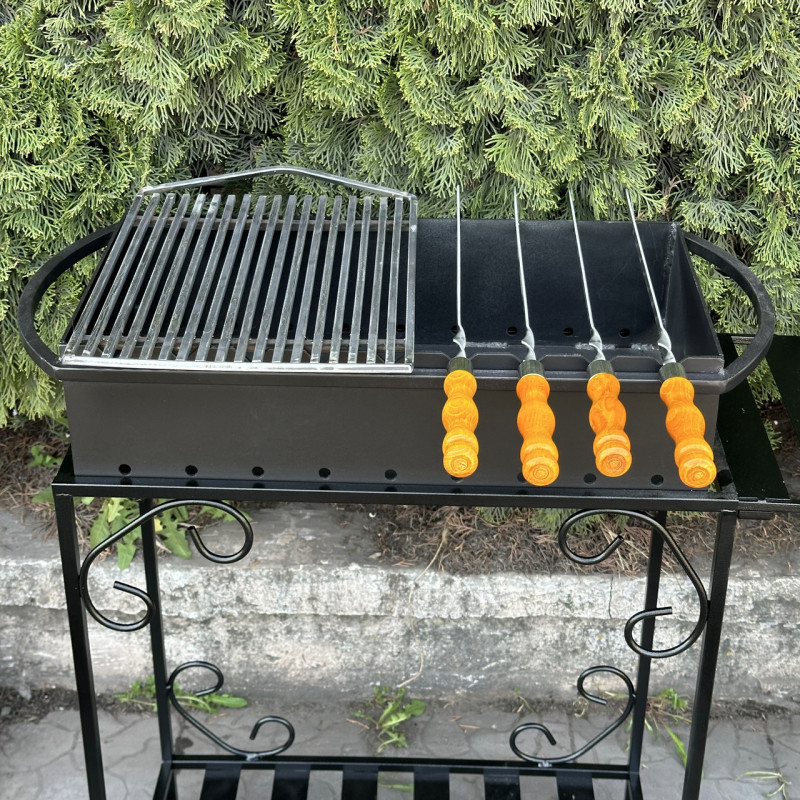 Мангал Mzavod Гефест на 9 шампурів 3мм на дровниці