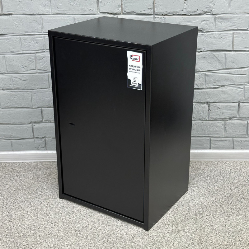 Офісний сейф СБЕ-720 чорний