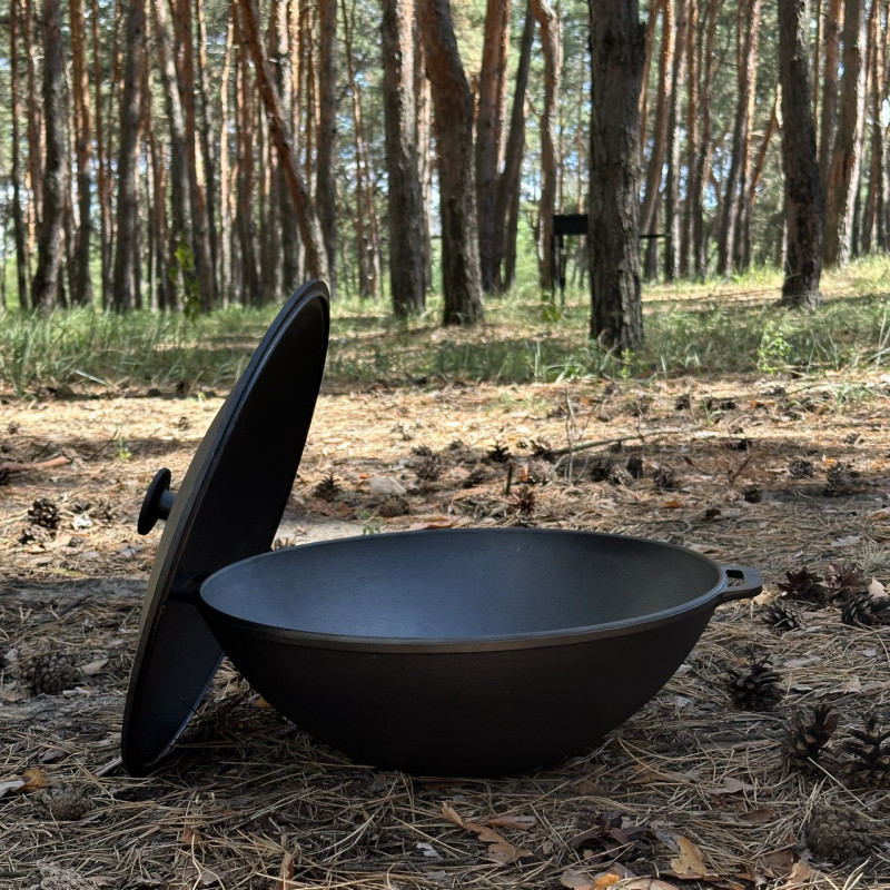 Сковорода WOK-08 чавунна з кришкою 8л